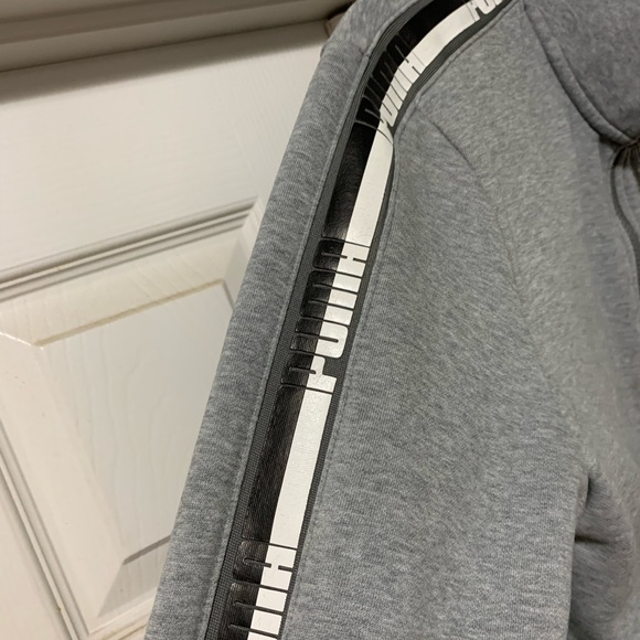 Puma Zip-up Sweater - Picture 5 of 5